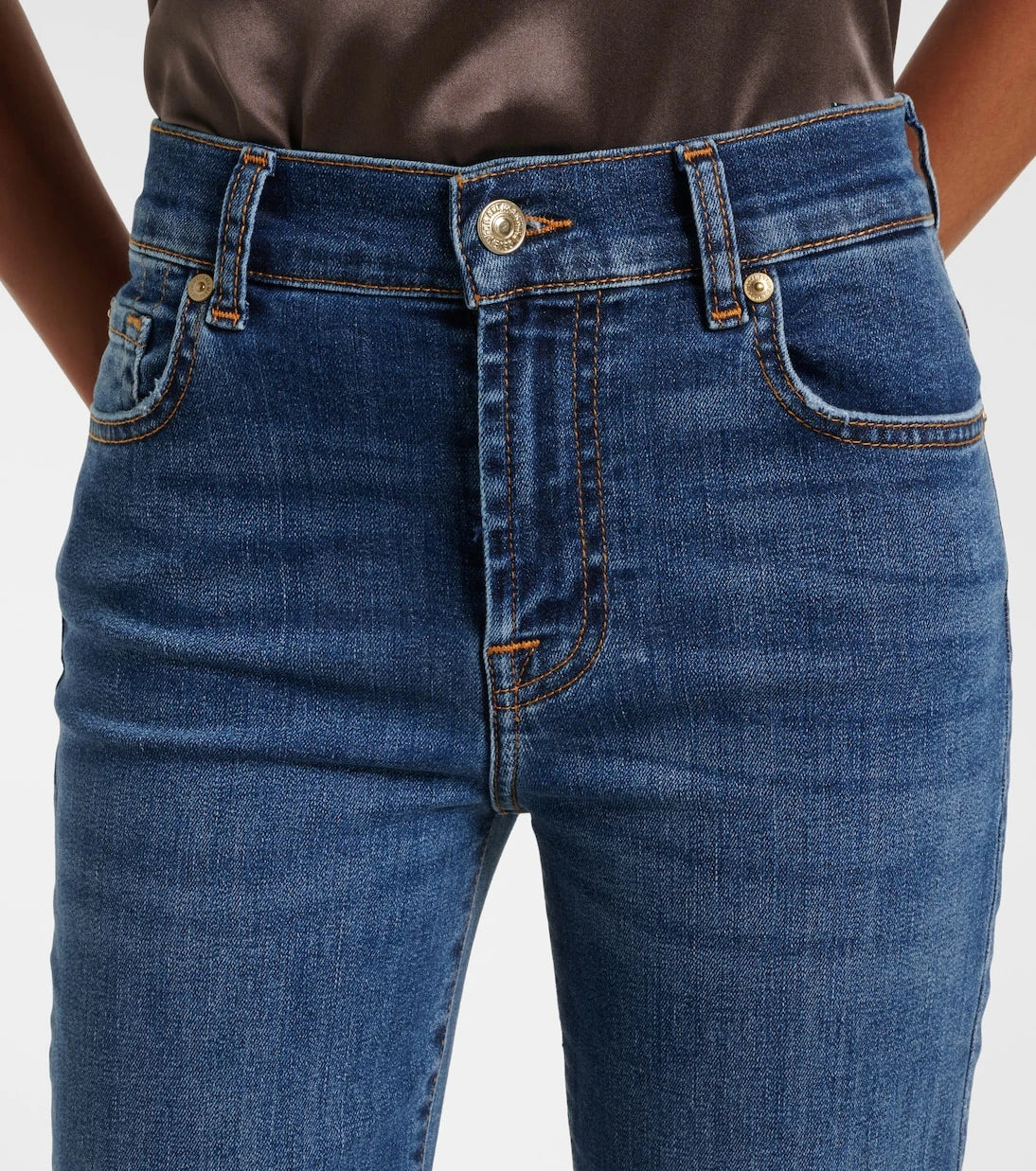 7 For All Mankind - بنطلون جينز بقصة ضيقة واسعة من الأسفل (Leggy bootcut jeans)
