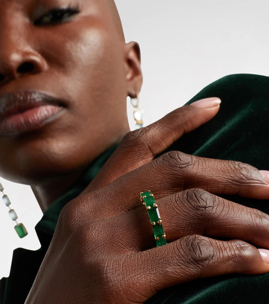 Shay Jewelry - 18kt gold ring with emerald