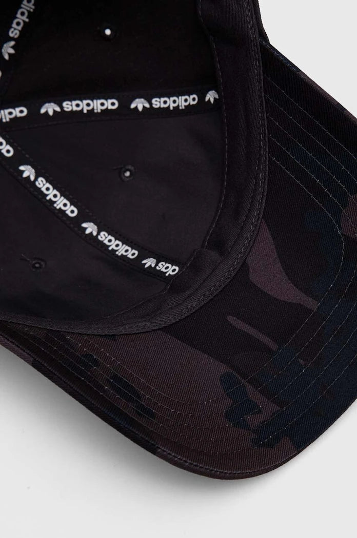 Шапка с козирка adidas Originals