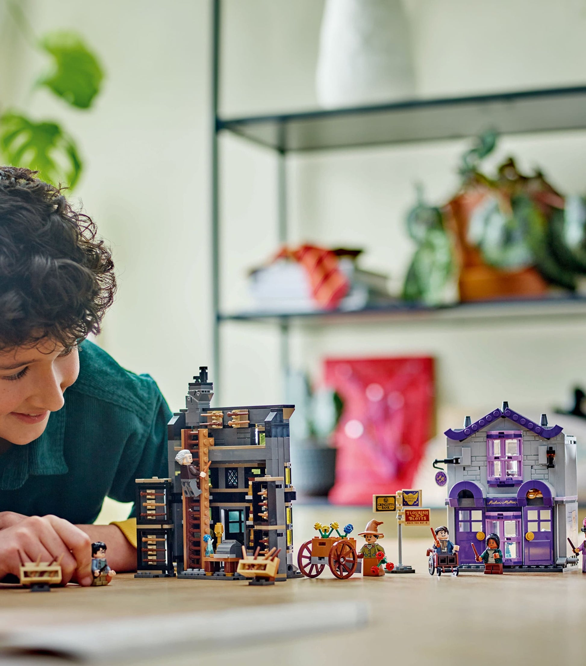 Harry Potter Ollivanders & Madam Malkin's Robes 76439