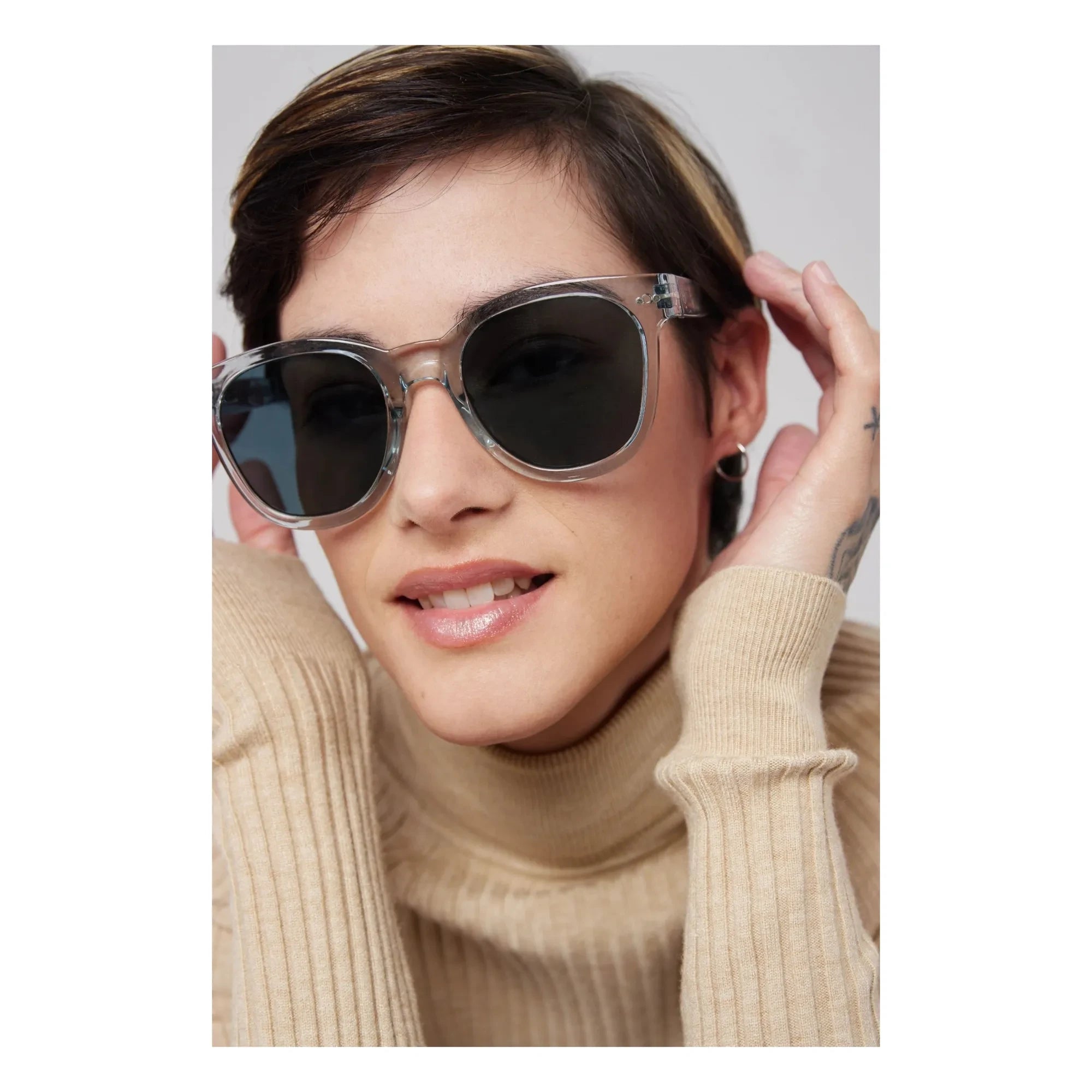 IZIPIZI - Sunglasses #N Oversize | Pale blue