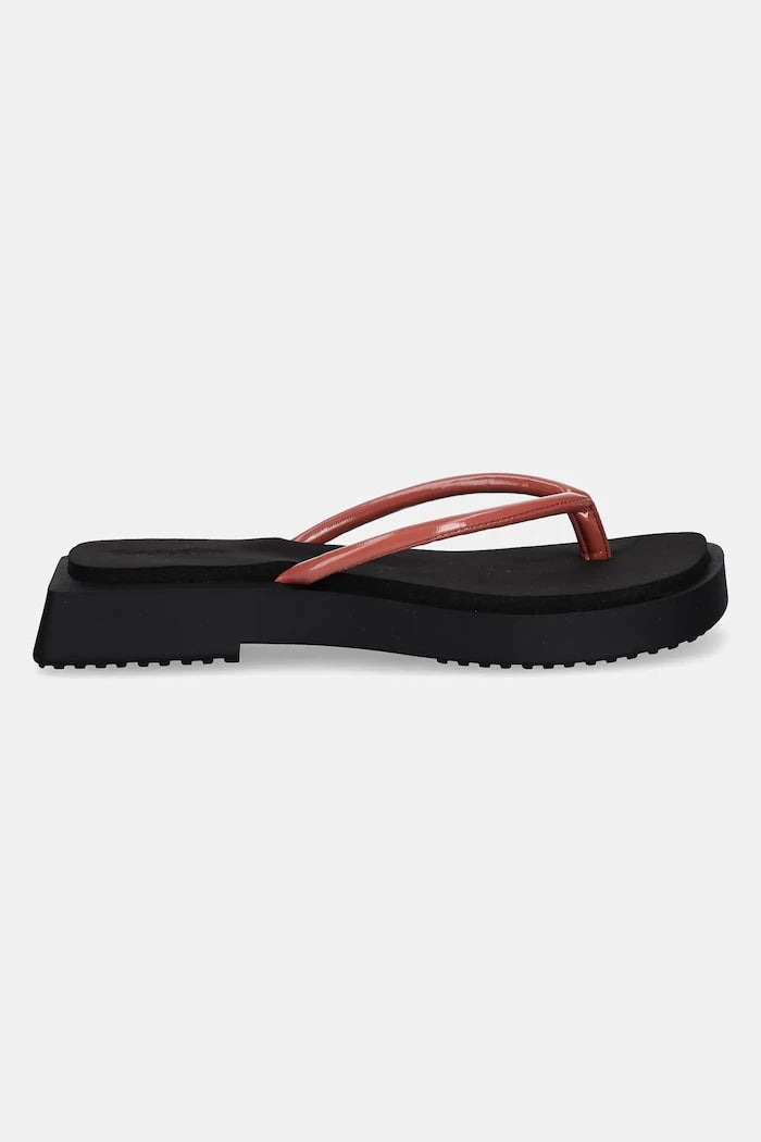 Джапанки Calvin Klein Jeans SQ LOW WEDGE SANDAL STITCH