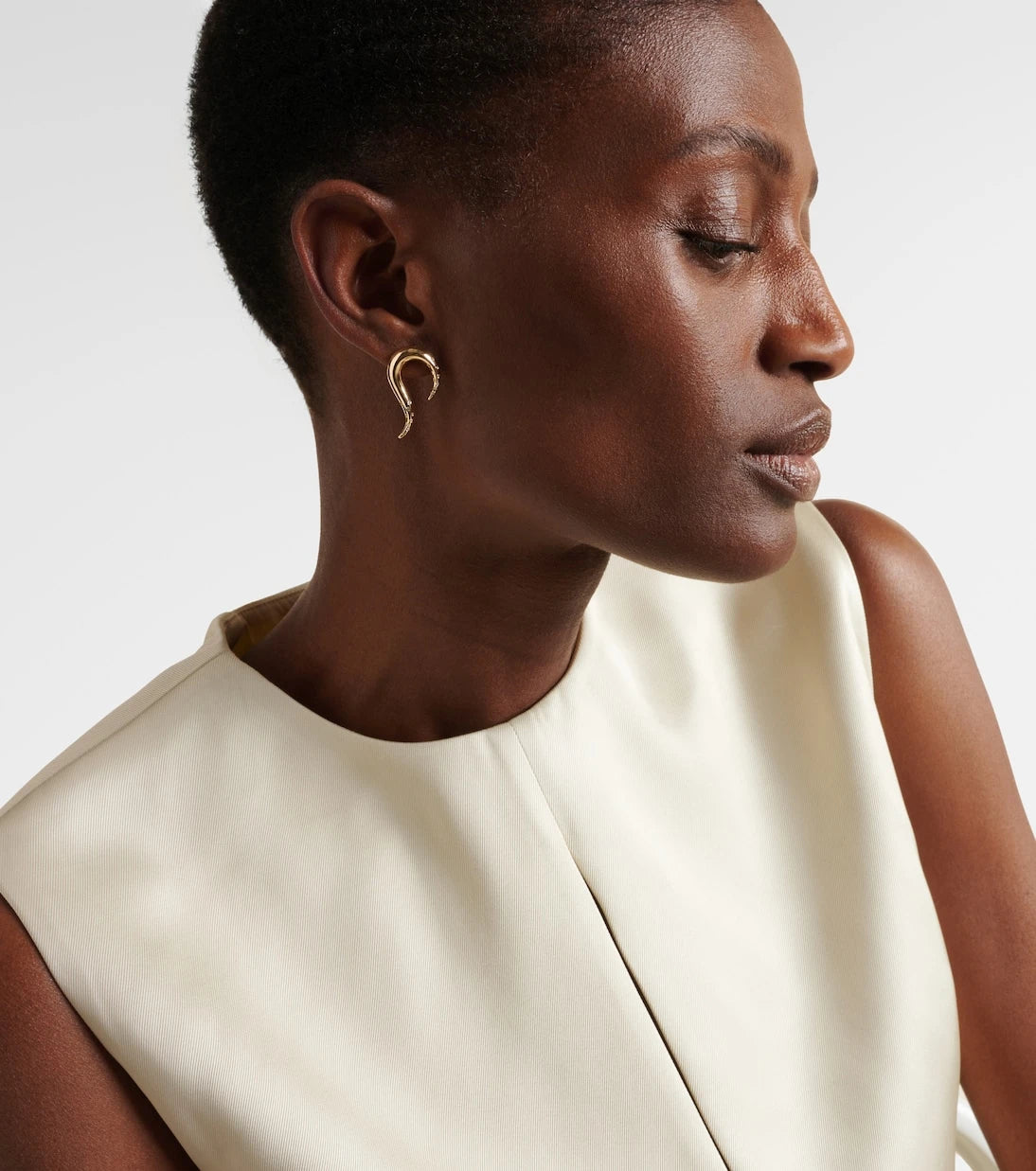 Mateo - Swoosh 14kt gold earrings with diamonds