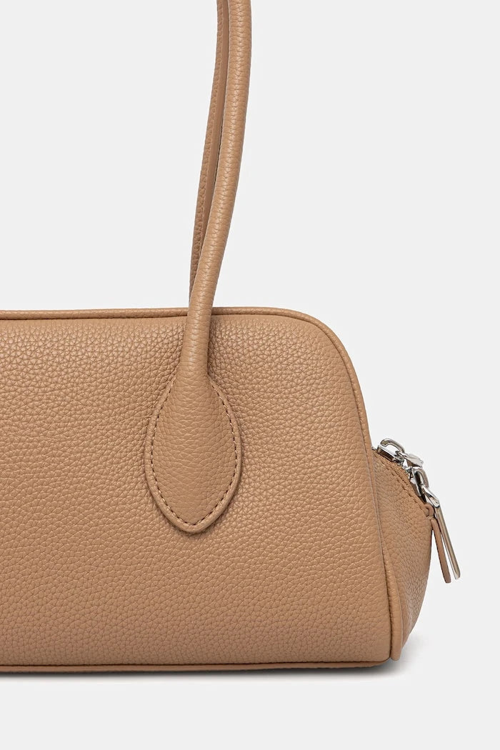 Calvin Klein kadın baguette çanta