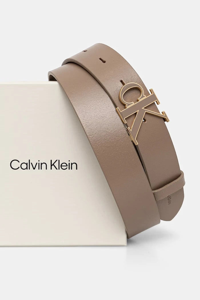 Calvin Klein kadın deri kemer