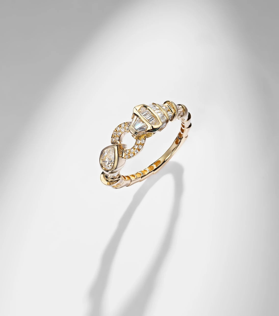 Shay Jewelry - Serpentine 18kt gold ring with diamonds