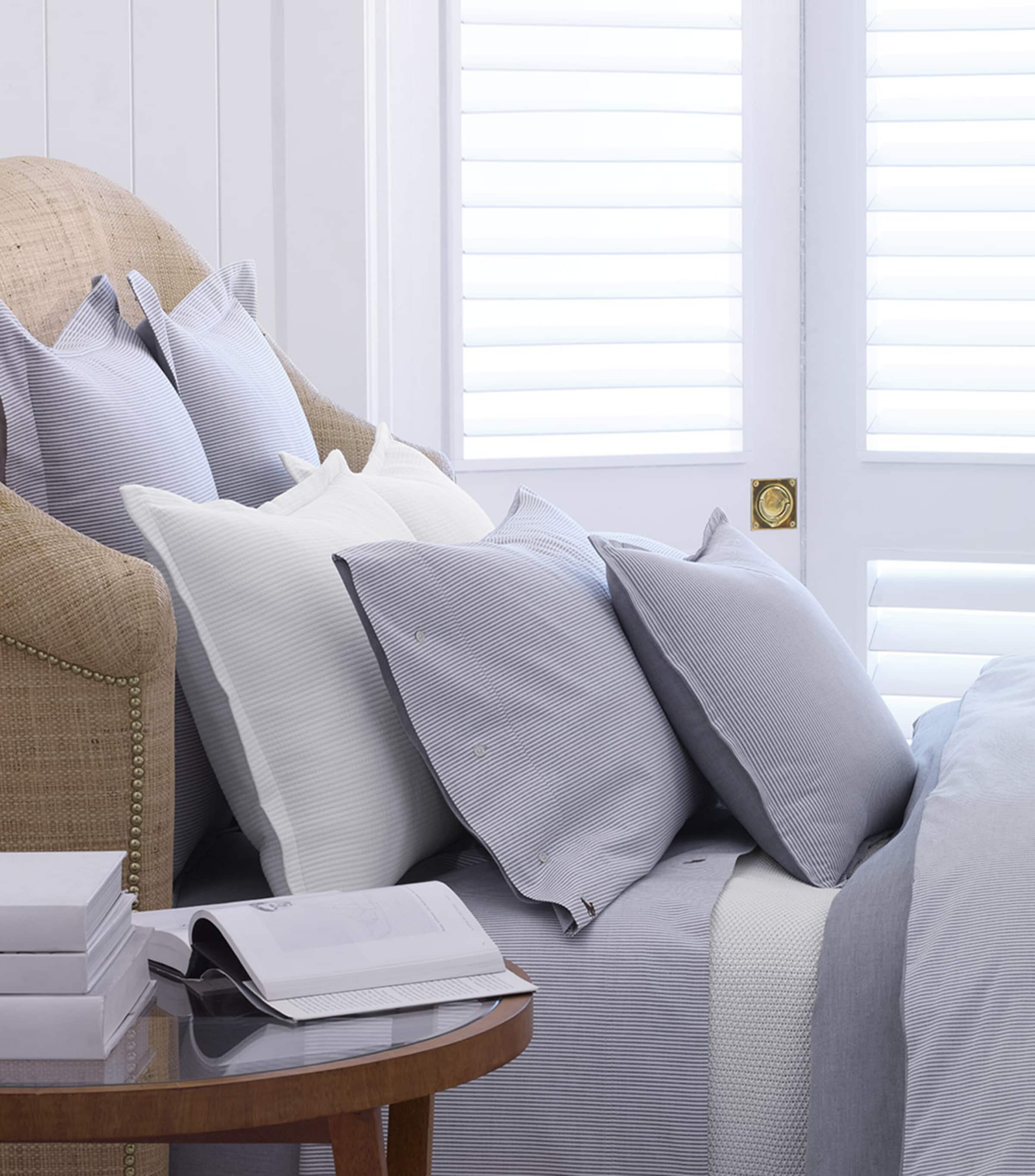 Ralph Lauren Home Oxford Blue Super King Flat Sheet (270cm x 310cm)