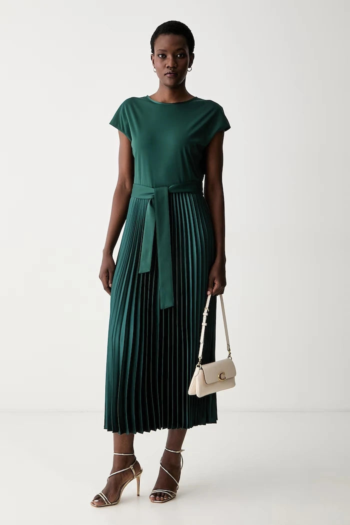 Weekend Max Mara разкроена рокля с лиосел WKDGELA
