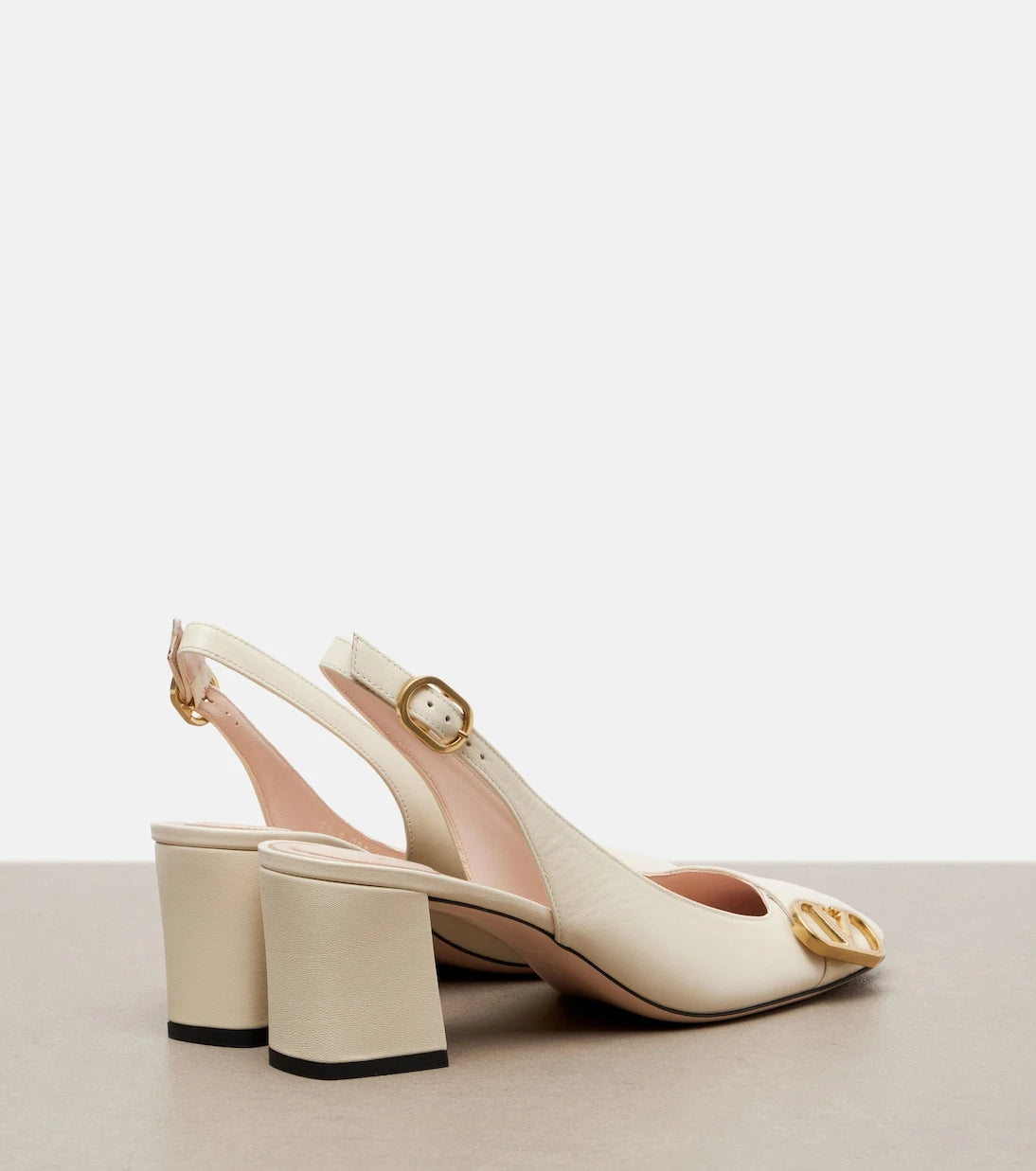 Valentino Garavani - Veeside VLogo leather slingback pumps