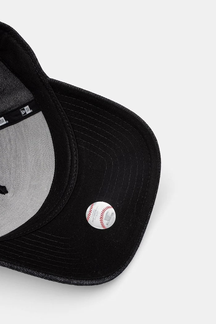 Дънкова шапка с козирка New Era DENIM E-FRAME