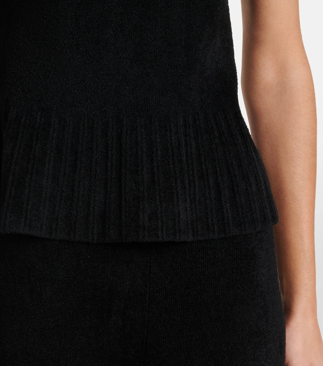 Proenza Schouler - White Label توب بياقة عالية من الشانيل طراز ماكنزي