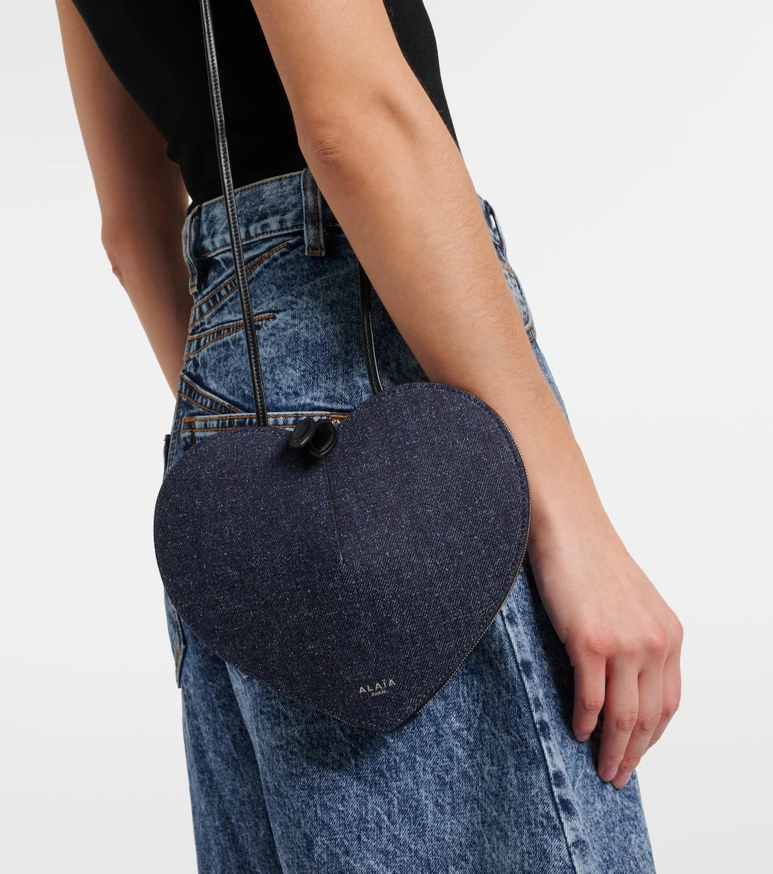 Alaïa - Le Cœur denim shoulder bag