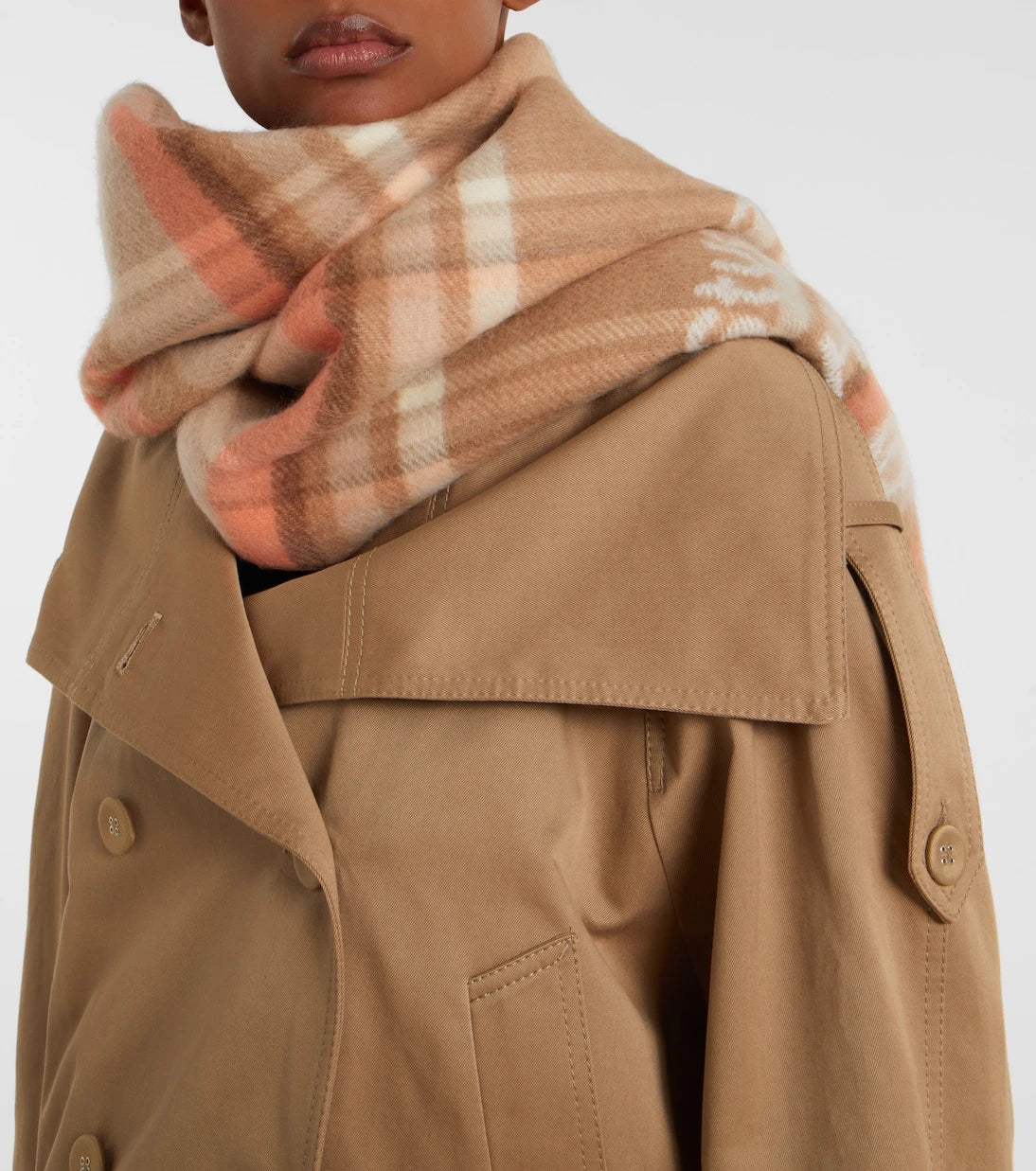 Acne Studios - وشاح فينوس 1996 من صوف الجاكار