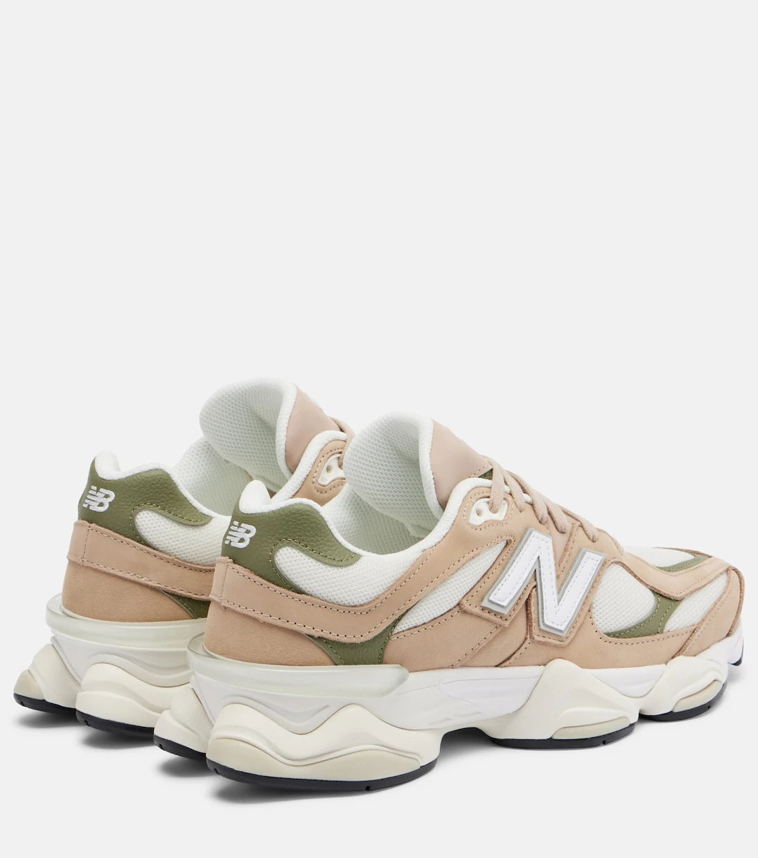 New Balance - حذاء سنيكرز 9060 من الشمواه