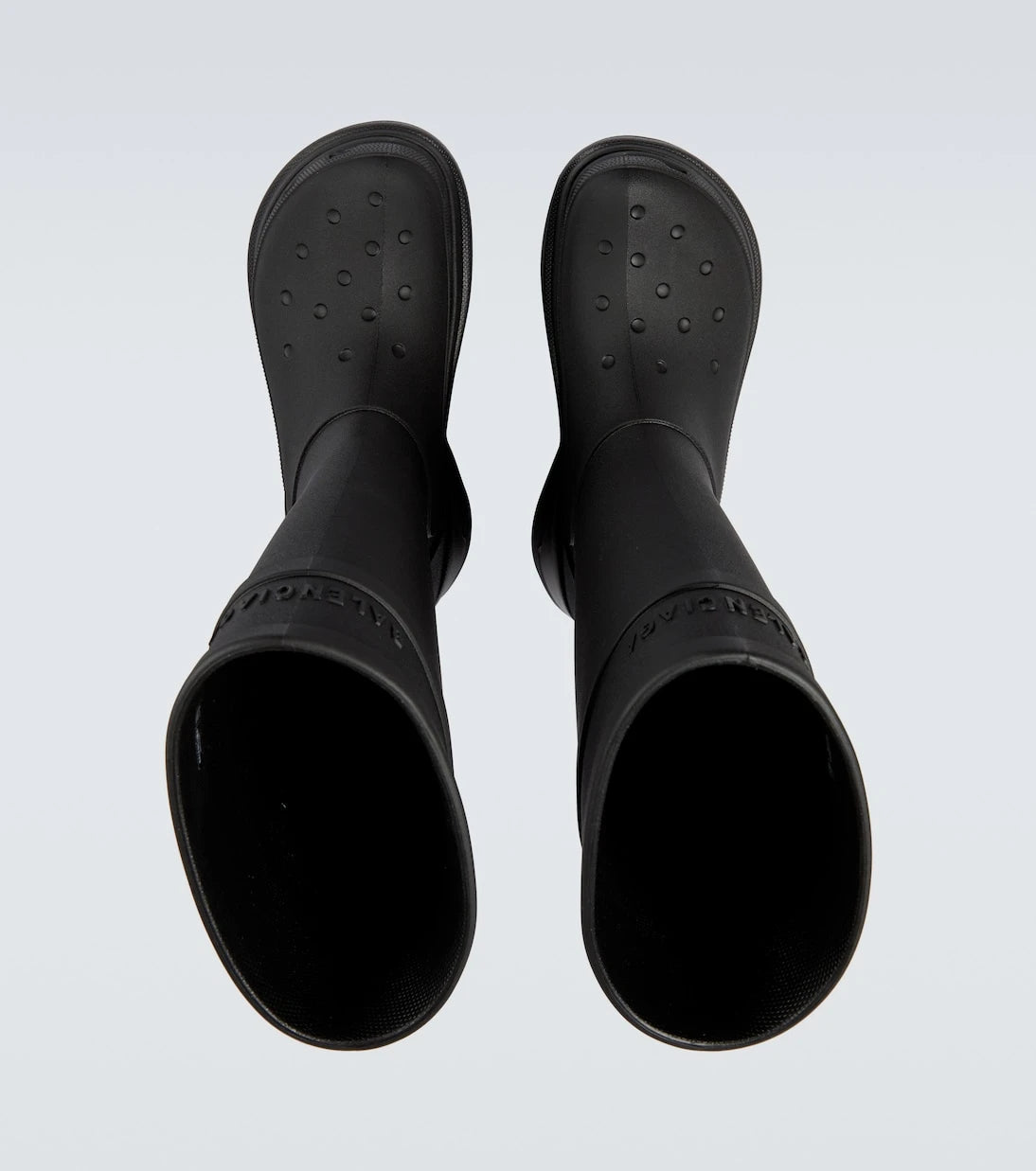Balenciaga - أحذية Crocs™ الطويلة