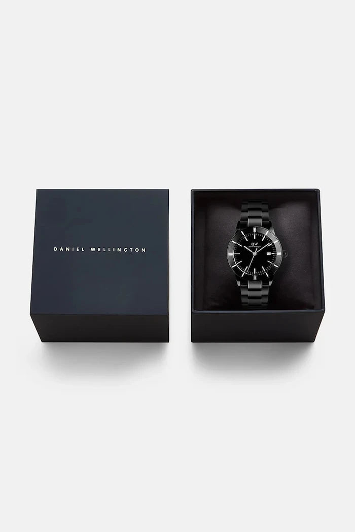 Часовник Daniel Wellington