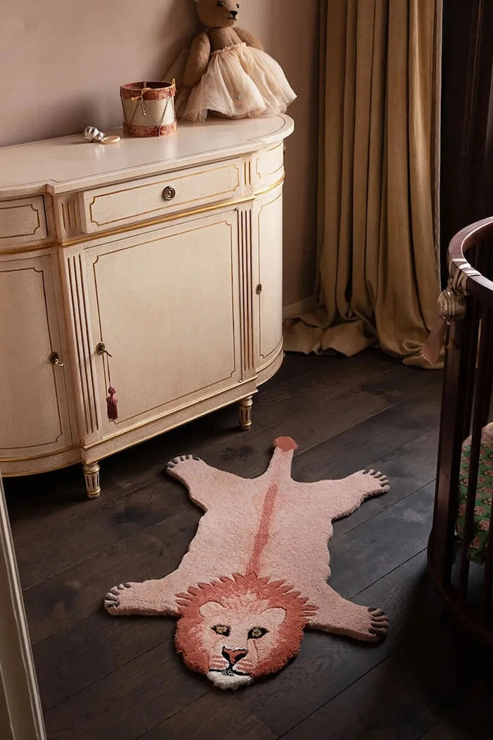 Вълнен килим Doing Goods Pinky Lion Rug