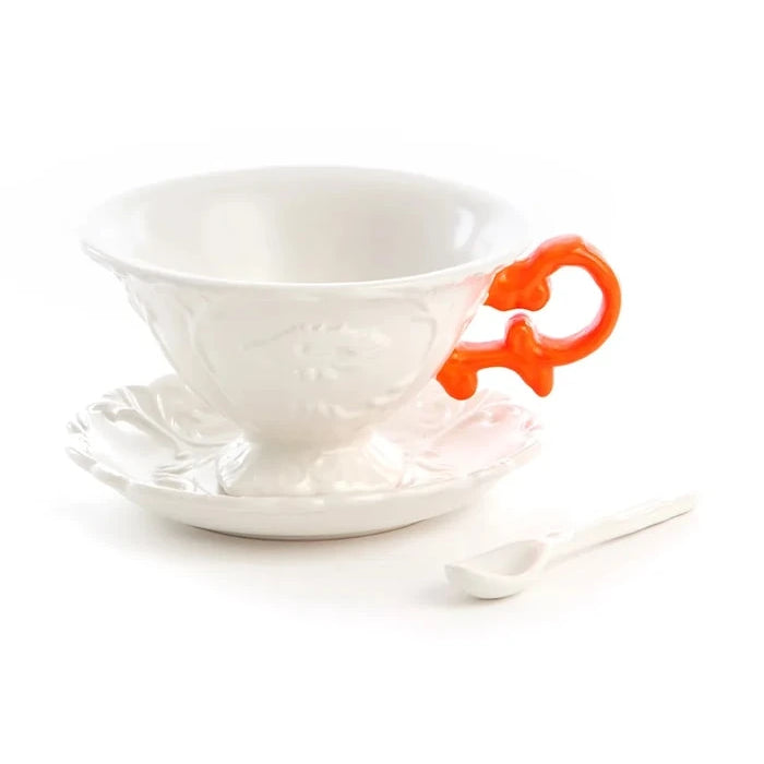 Seletti porselen fincan ve tabak