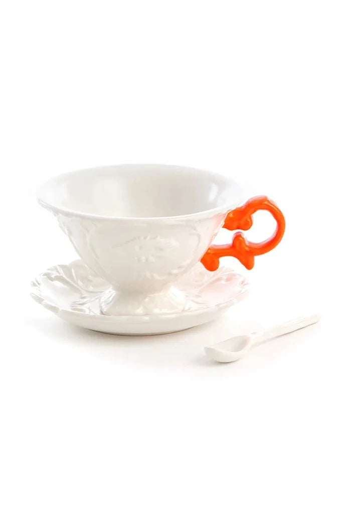 Seletti porselen fincan ve tabak