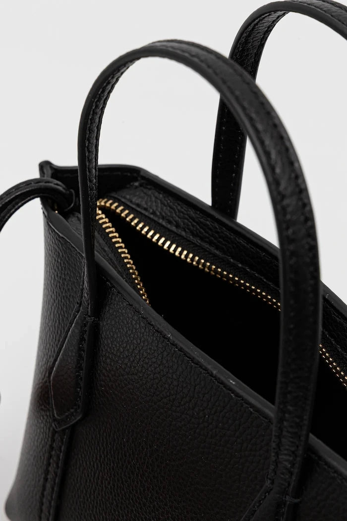 Кожена чанта Tory Burch Perry Mini Tote