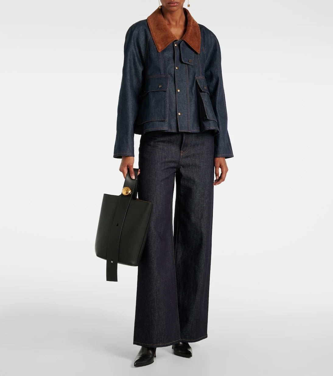 Loewe - Pebble Medium leather bucket bag