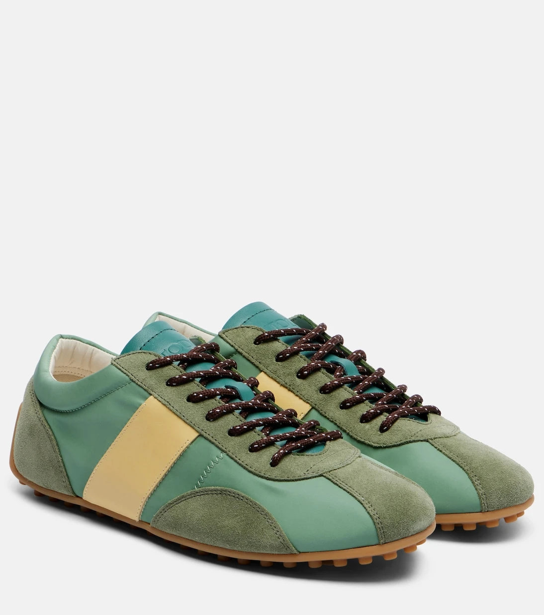 Tod's - حذاء رياضي كلاسيكي مزين بالشمواه