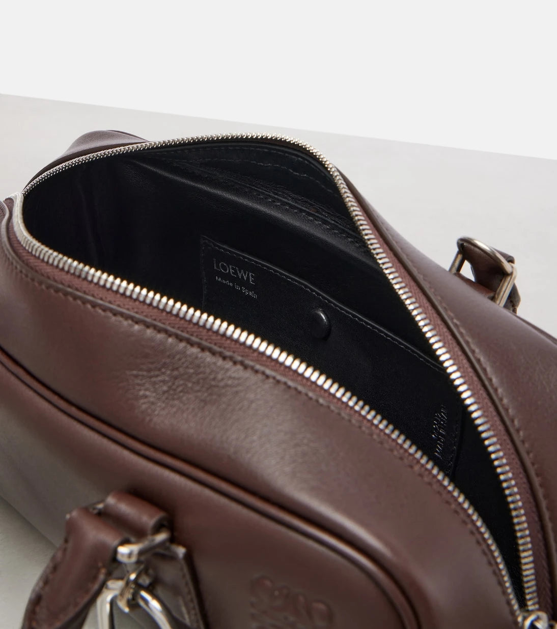 Loewe - حقيبة يد أمازونا 23 جلدية