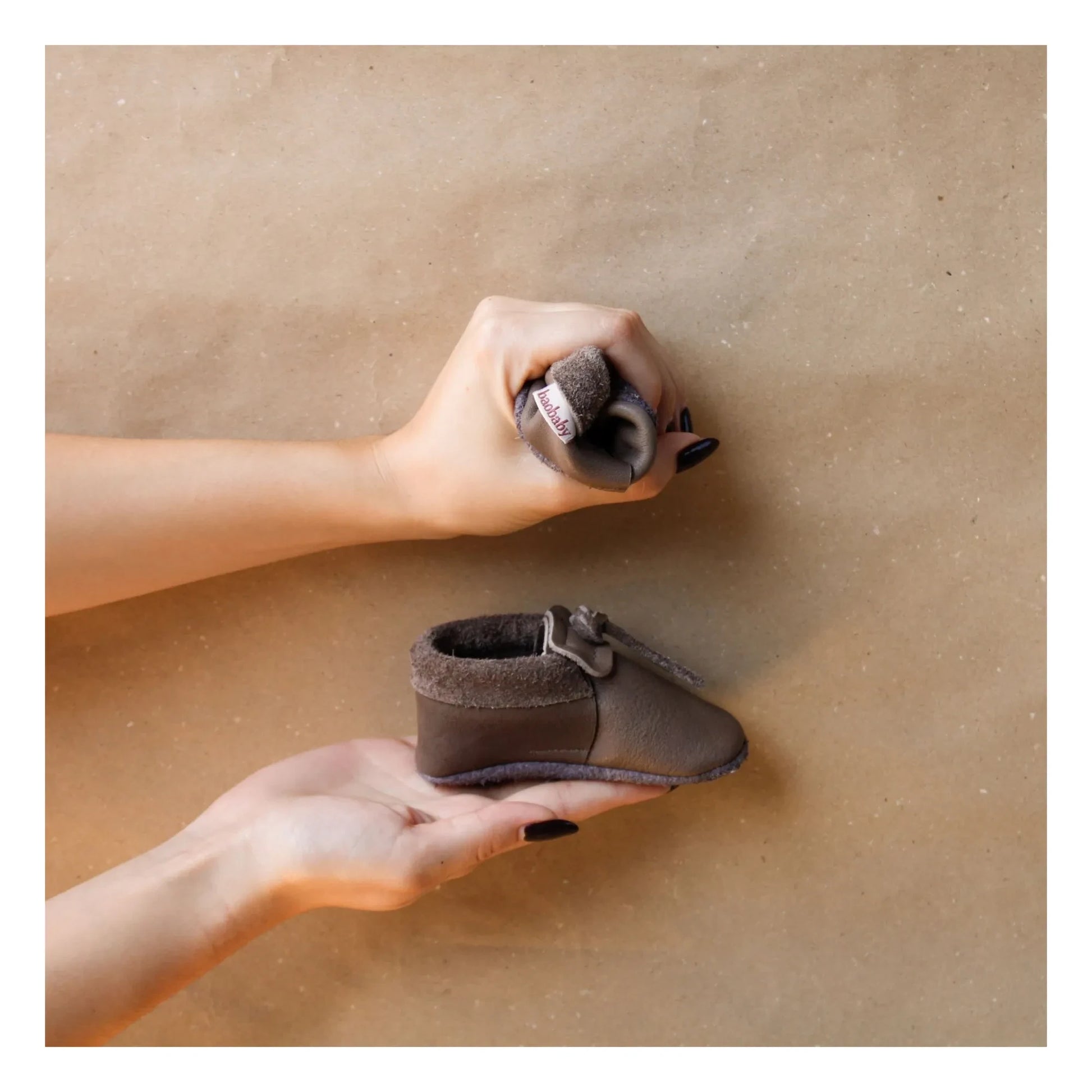 Baobaby - Leather slippers | Mocha