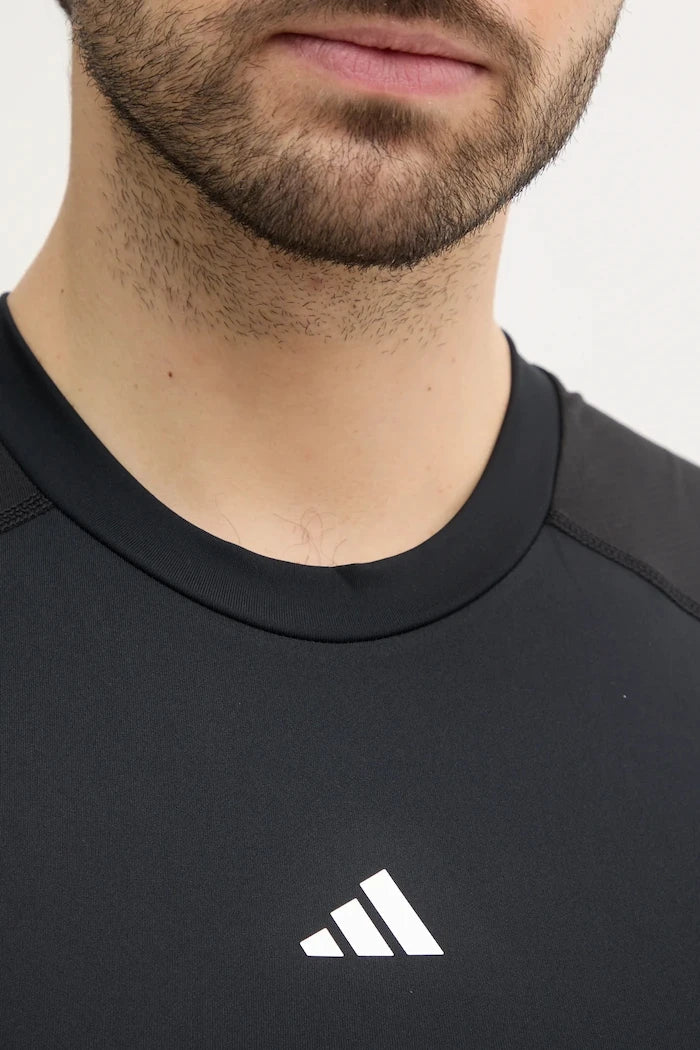 adidas Performance Techfit Antrenman Tişörtü