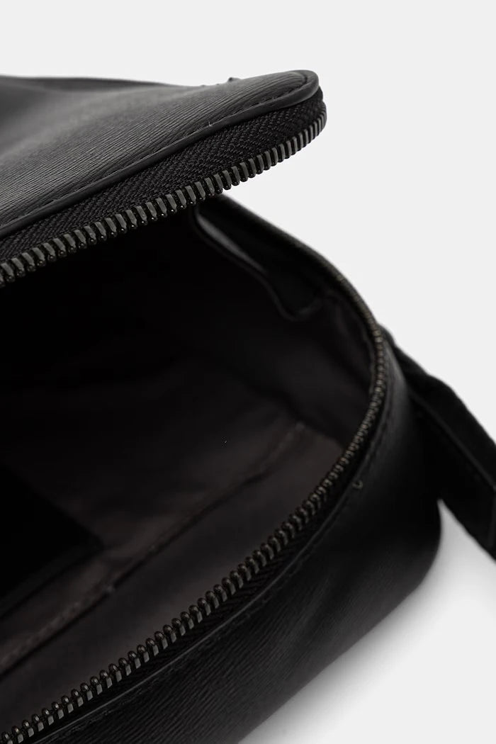 Calvin Klein чанта за рамо мъжка от имитация на кожа