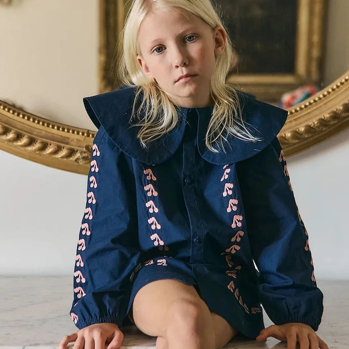 Детска памучна рокля Tinycottons MINI CHERRIES DRESS