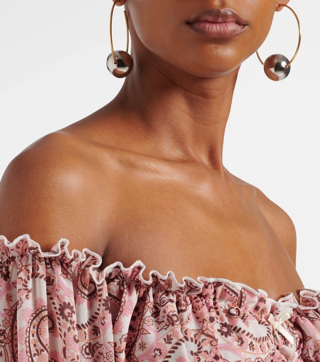 Bananhot - Elma off-shoulder paisley crop top