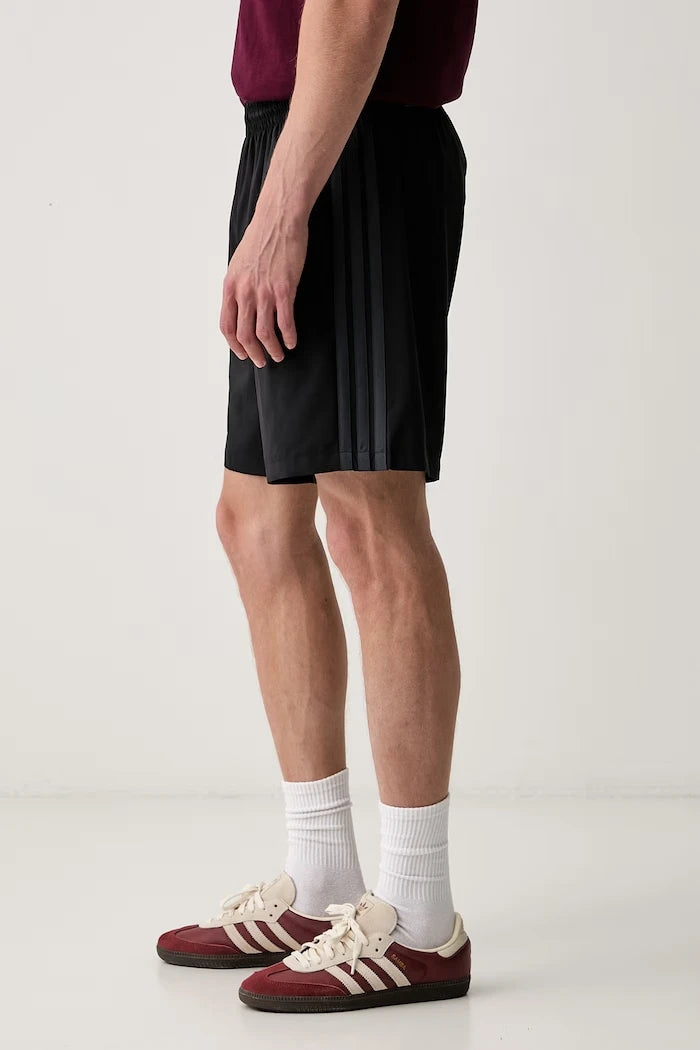 adidas erkek Chelsea şort
