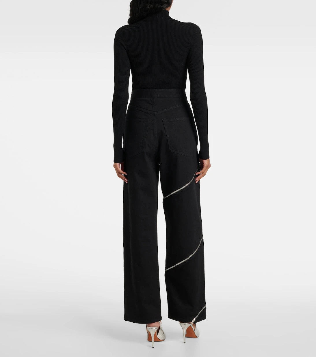 Alaïa - بنطلون قطني واسع الساقين بتصميم لولبي