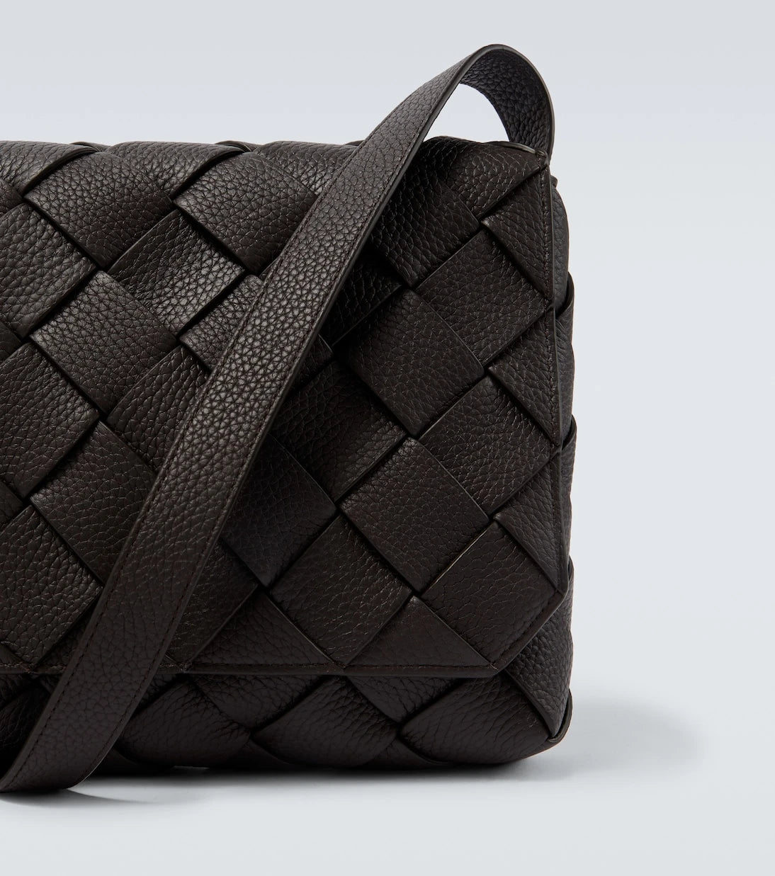Bottega Veneta - Diago Büyük deri çapraz askılı çanta