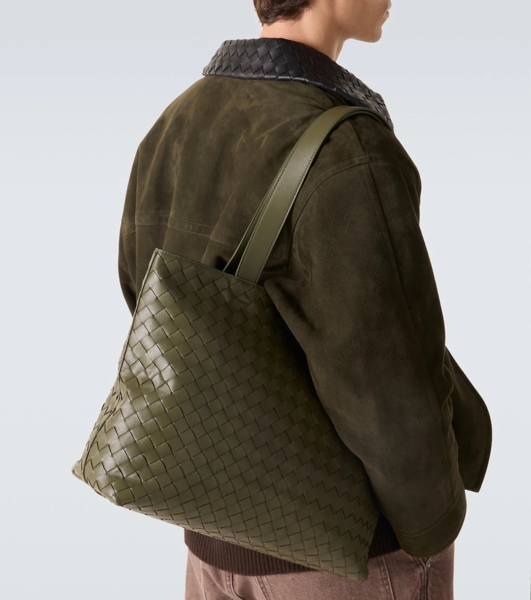 Bottega Veneta - حقيبة يد صغيرة من جلد إنترشاتو
