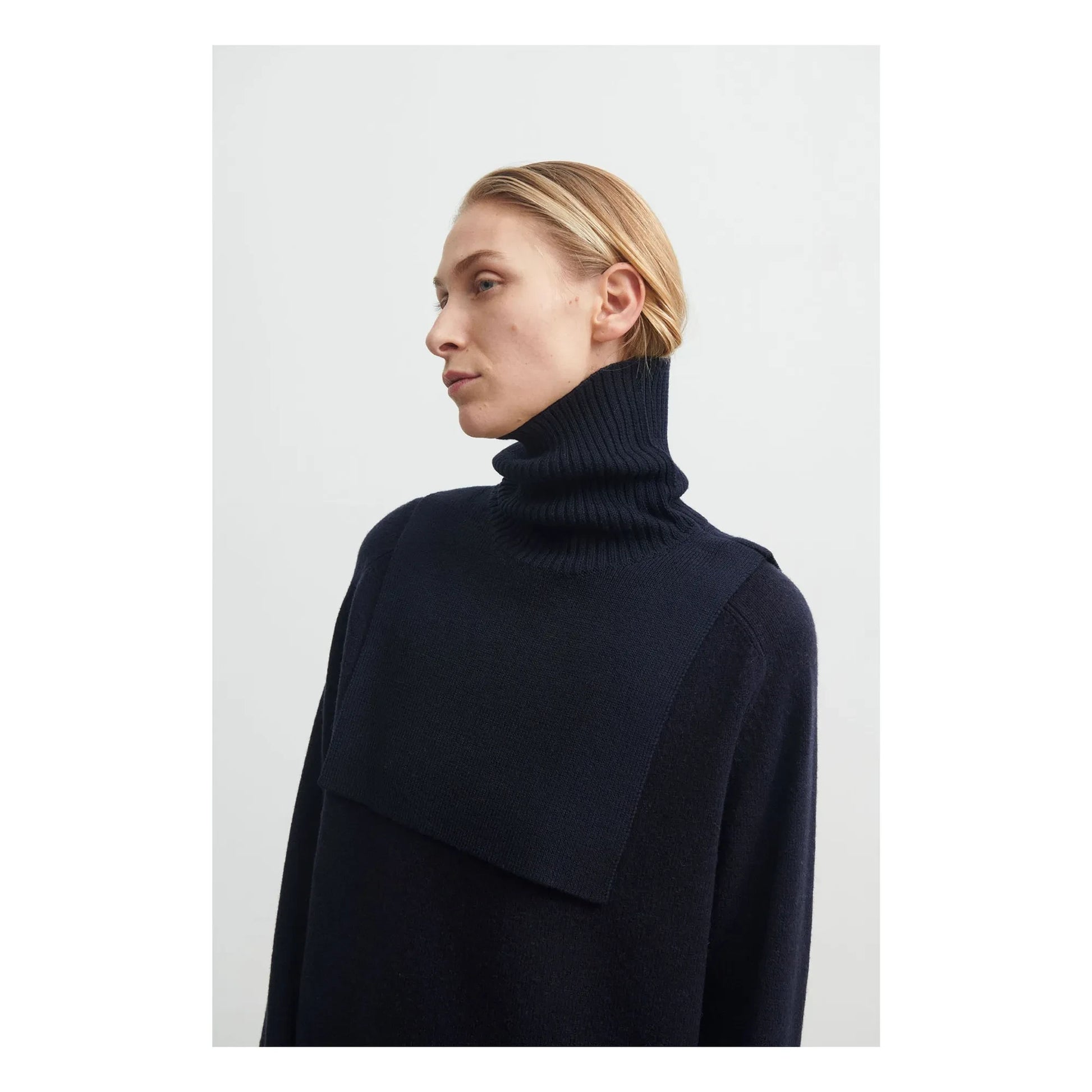 FUB - Merino wool collar - Women's collection | Navy blue