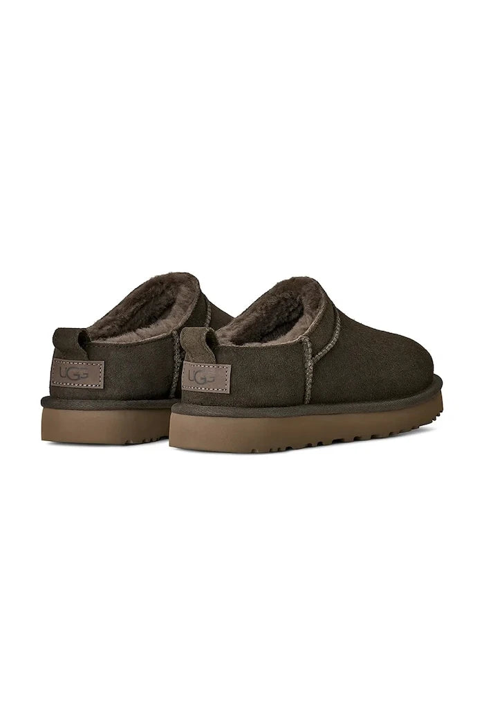 Велурени чехли UGG W Classic Micro