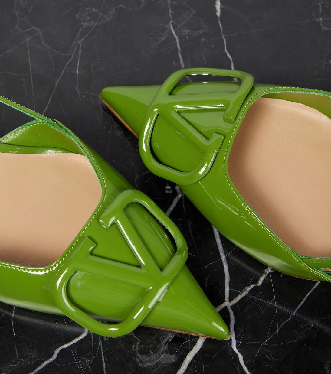 Valentino Garavani - VLogo patent leather slingback pumps