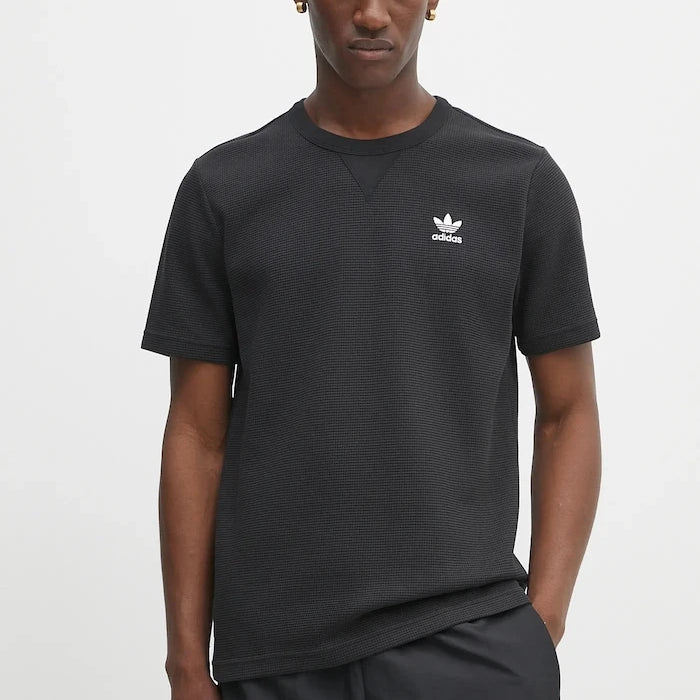 adidas Originals Essentials Tişört