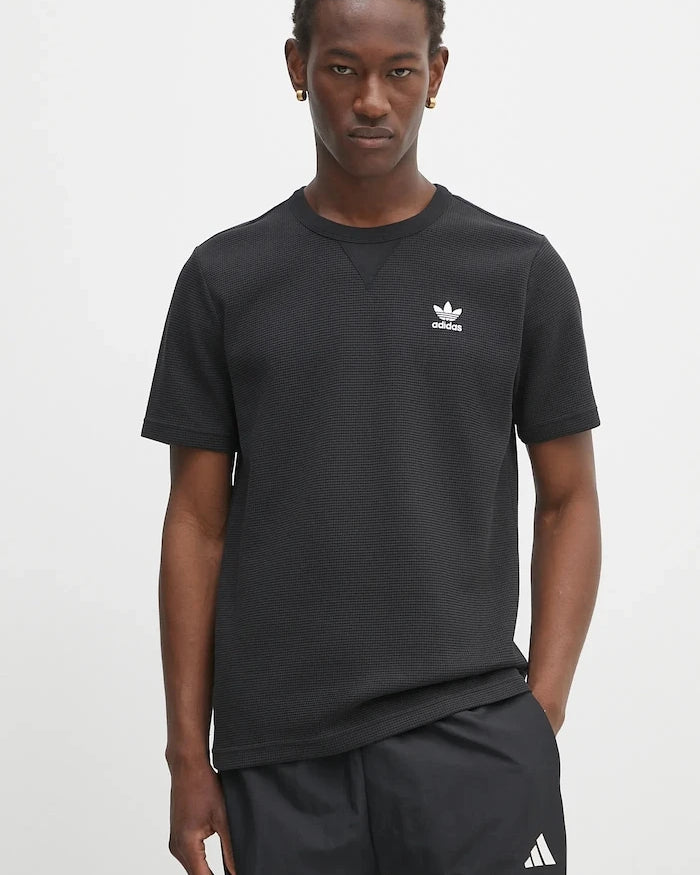 adidas Originals Essentials Tişört