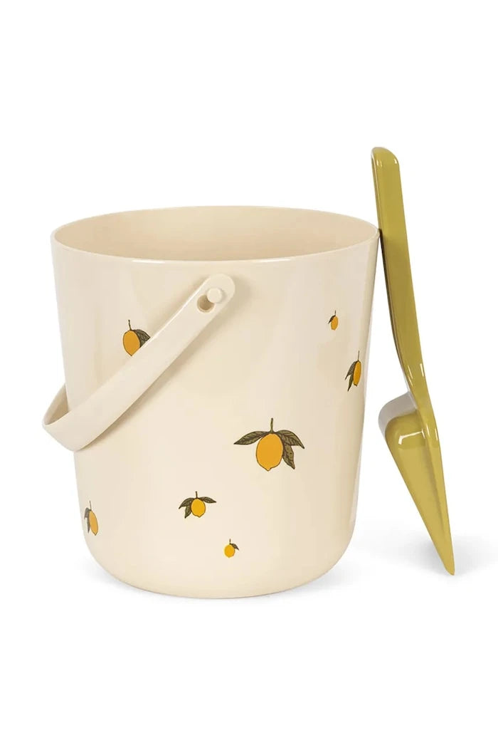 Konges Sløjd BEACH BUCKET AND SHOVEL Kum Oyuncak Seti