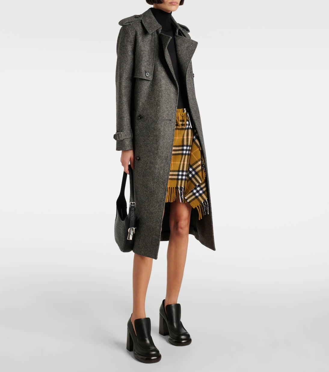 Burberry - تنورة قصيرة من الصوف والكشمير بنقشة كاروهات من بربري