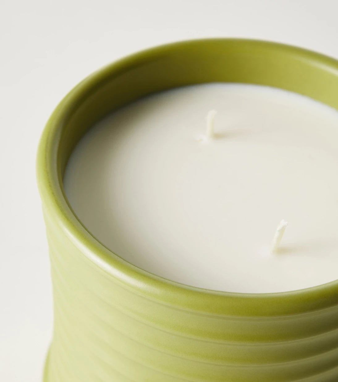 Loewe Home Scents - Pistachio Medium scented candle