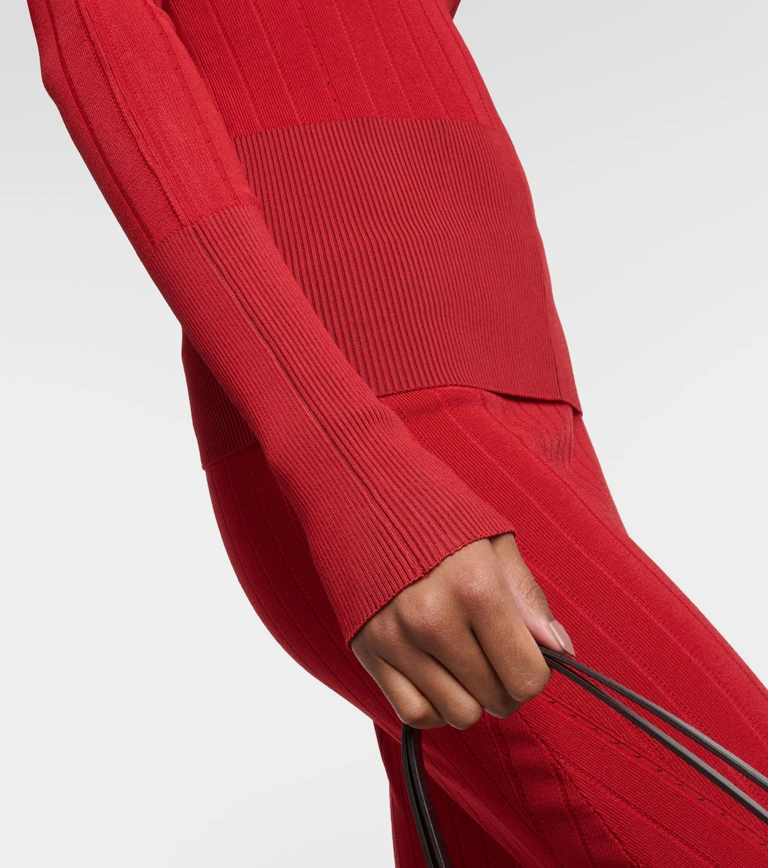 Jacquemus - كنزة Le Haut Pralu مكشوفة الأكتاف