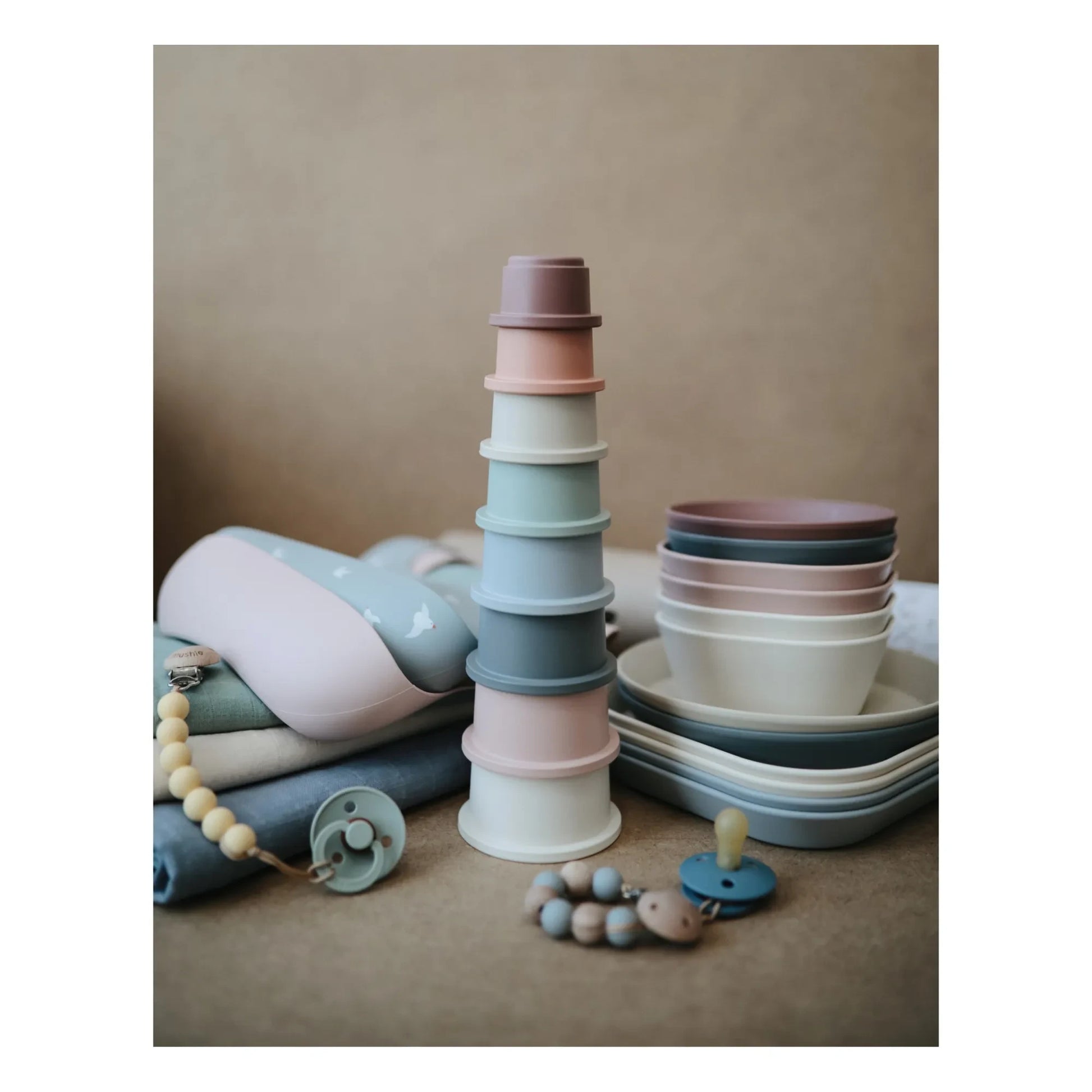 Mushie - Stacking Toy | Multicoloured
