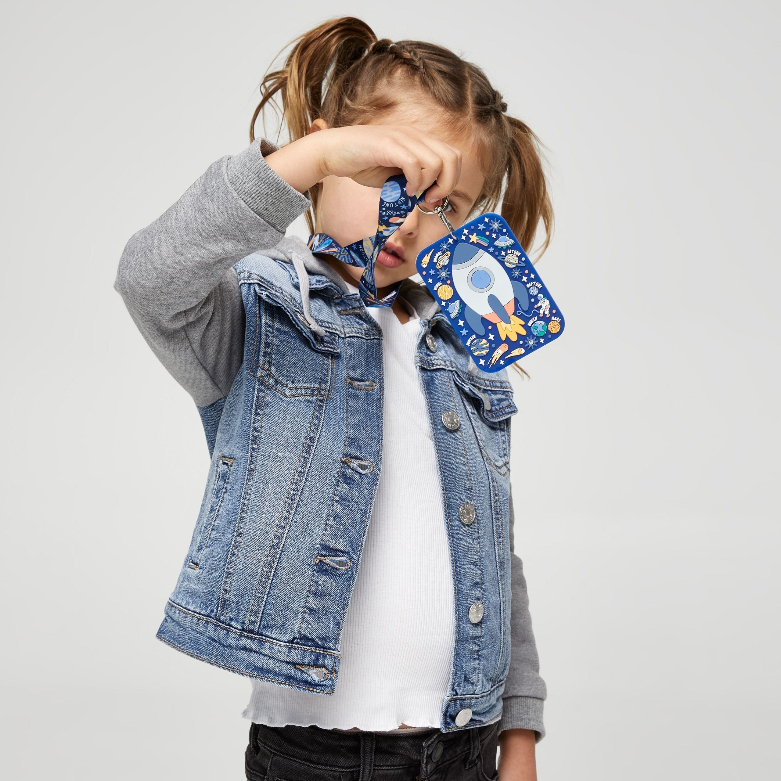 Smiggle - Sky Hi Junior Halat Boyunlu Okul Kartı Tutucu