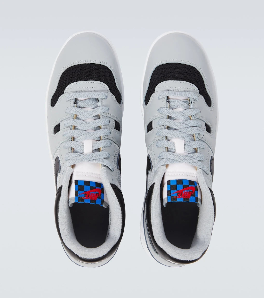 Nike - حذاء رياضي جلد Attack OG