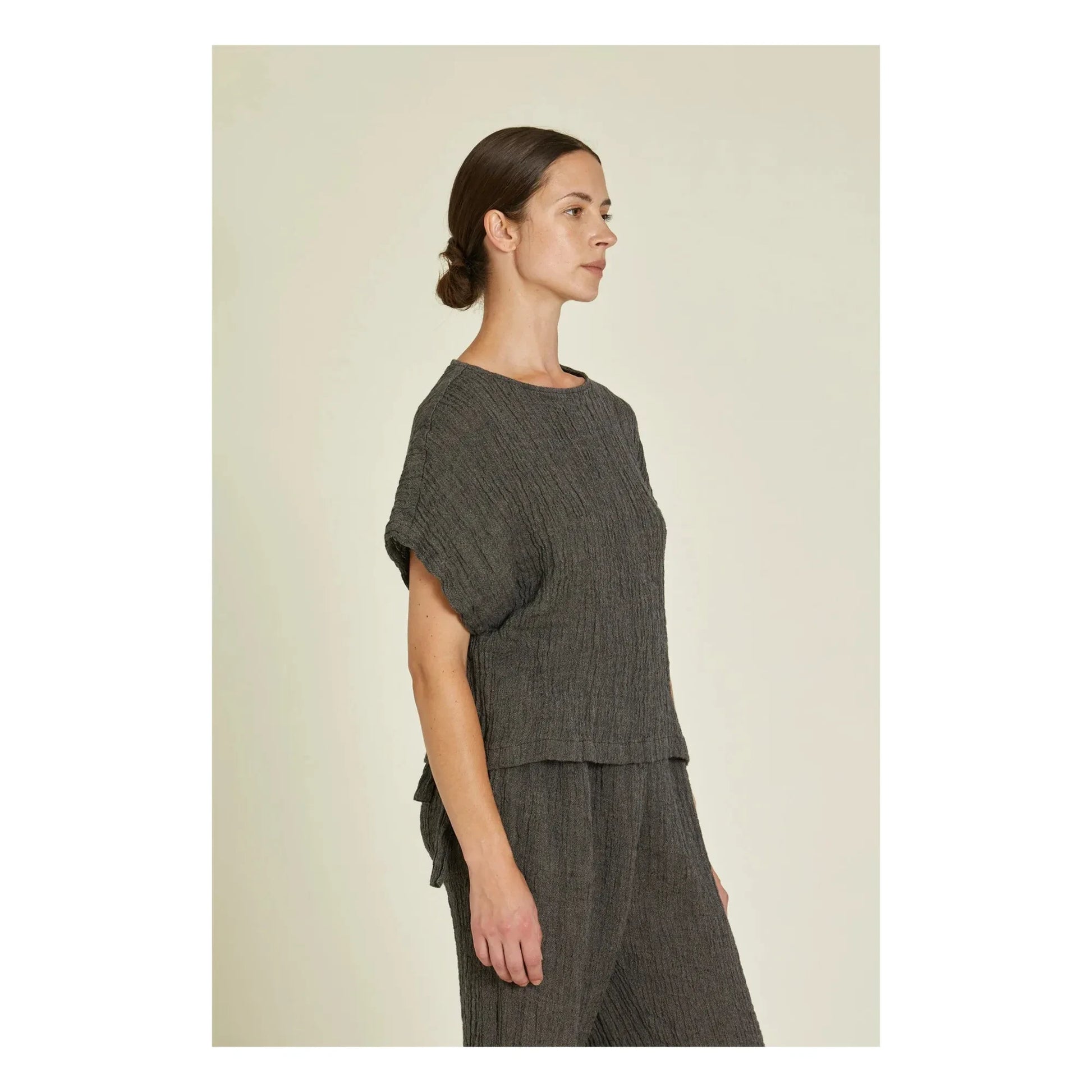 Black Crane - Basic Linen Top | Slate grey