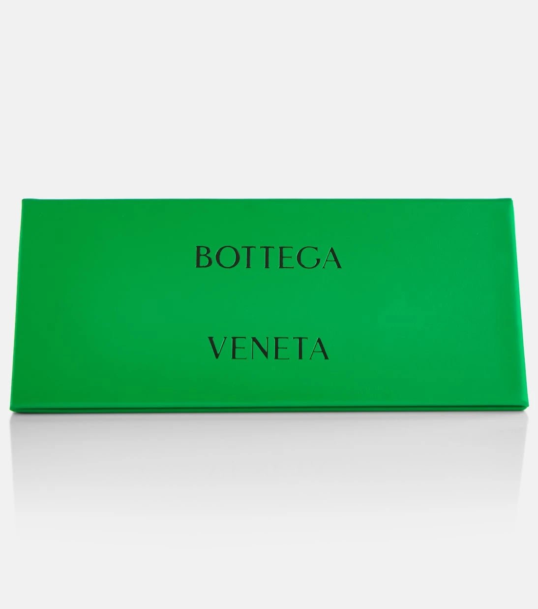 Bottega Veneta - نظارة شمسية واقية بتصميم مستقبلي